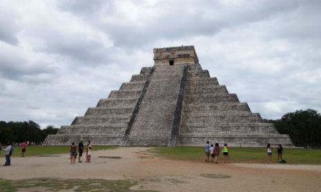 Религия и её влияние на бизнес. Пирамида в Мексике.