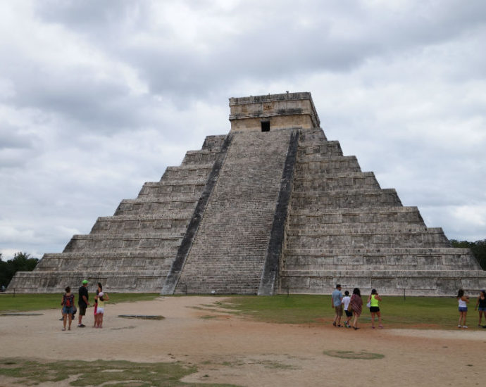 Религия и её влияние на бизнес. Пирамида в Мексике.
