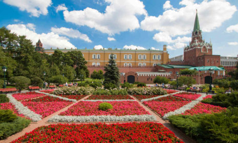 Александровский сад в Москве.