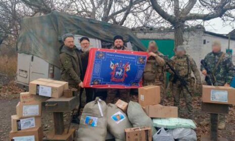 Казаки из Наро-Фоминска и Калуги посетили Донбасс с гуманитарной миссией.